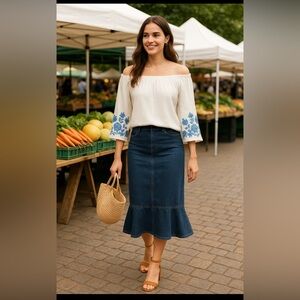 J JILL WOMENS  BOHO STYLE EMBROIDERED BLOUSE WHITE & LT BLUE